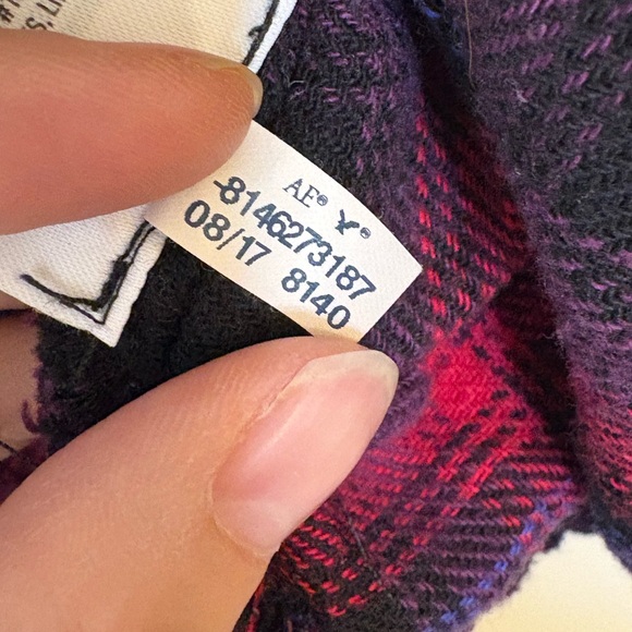 American Eagle Pink Black Boyfriend Fit Plaid Flannel Button Front Shirt XS - Picture 5 of 6